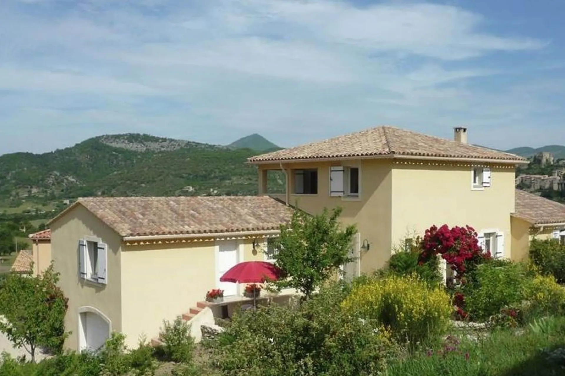 Extérieur maison de vacances (été)