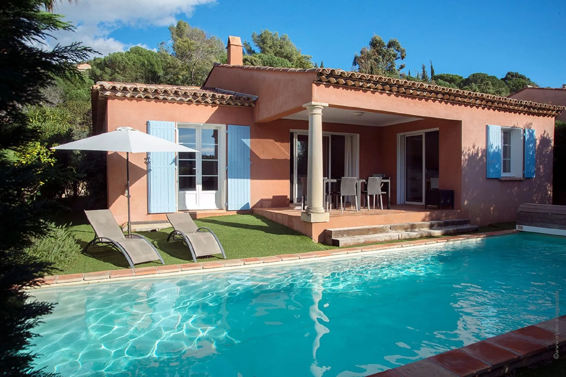 Extérieur maison de vacances (été)