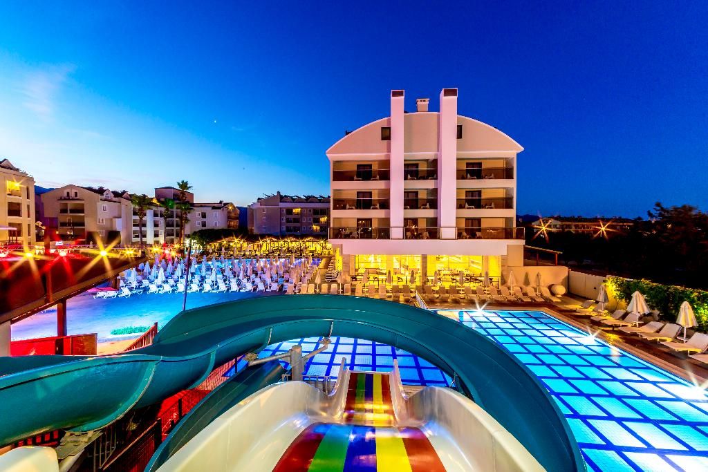 Julian Club, foto 14