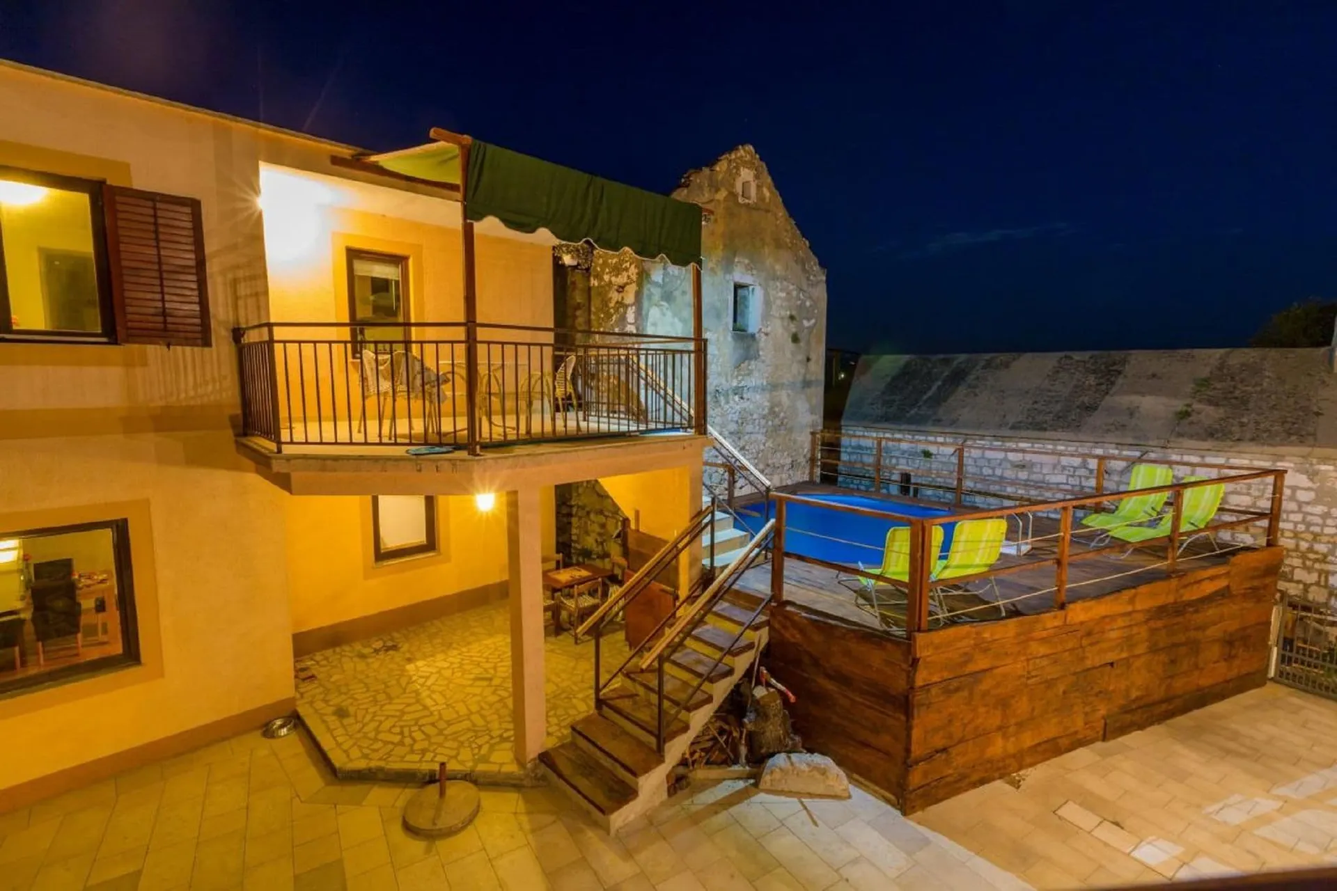 Extérieur maison de vacances (été)