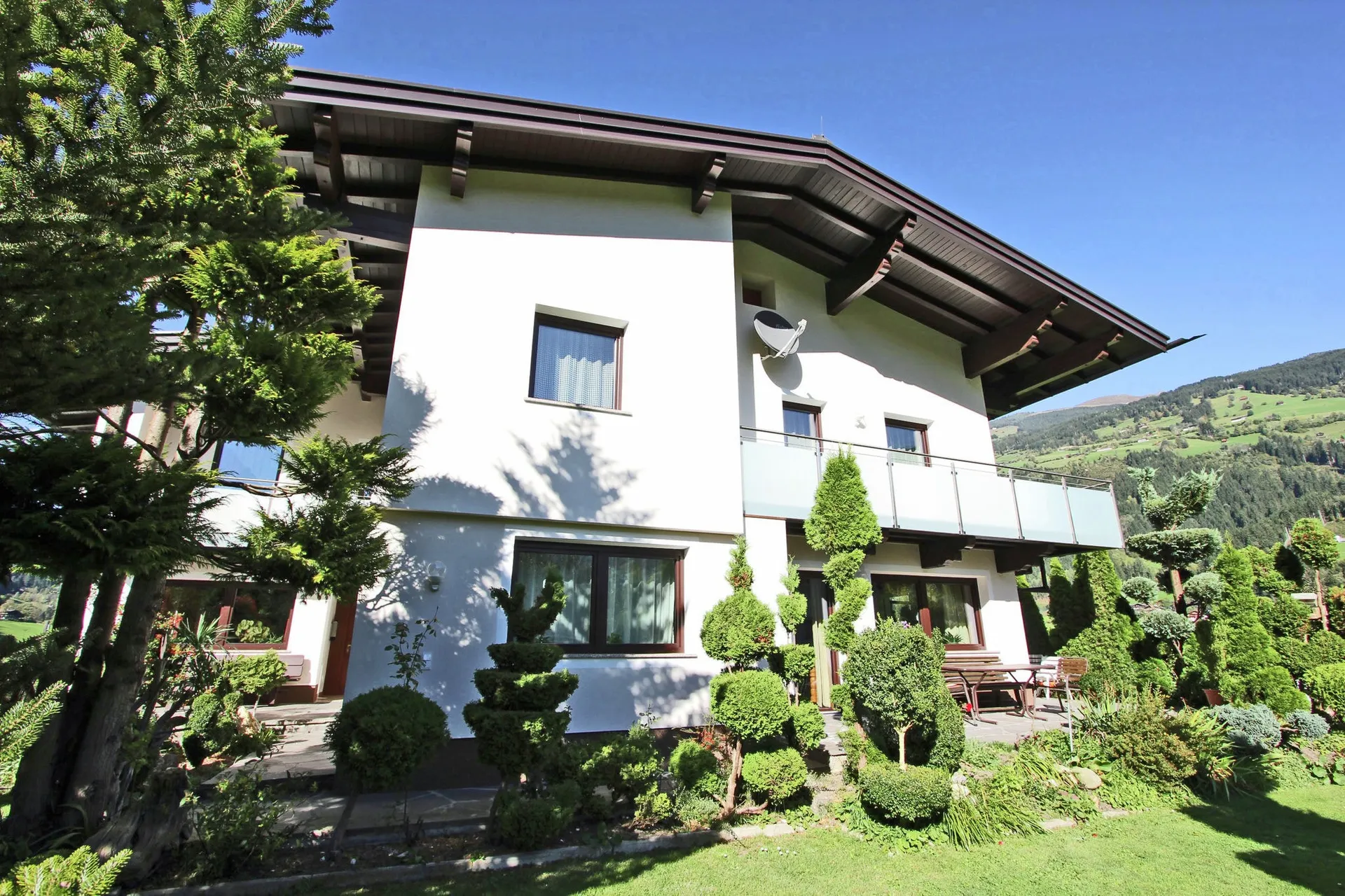 Exterieur vakantiehuis (zomer)
