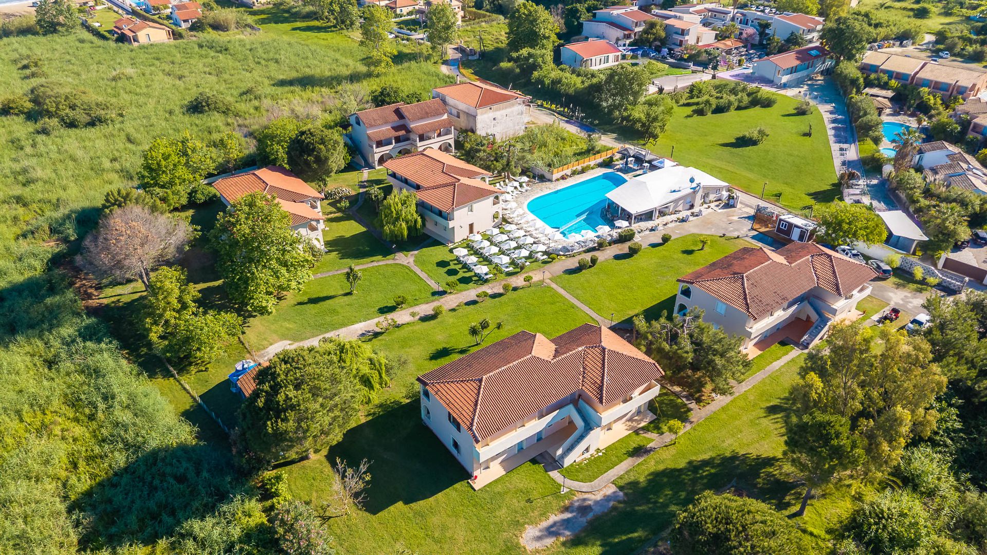 Kamari Apartments, foto 2