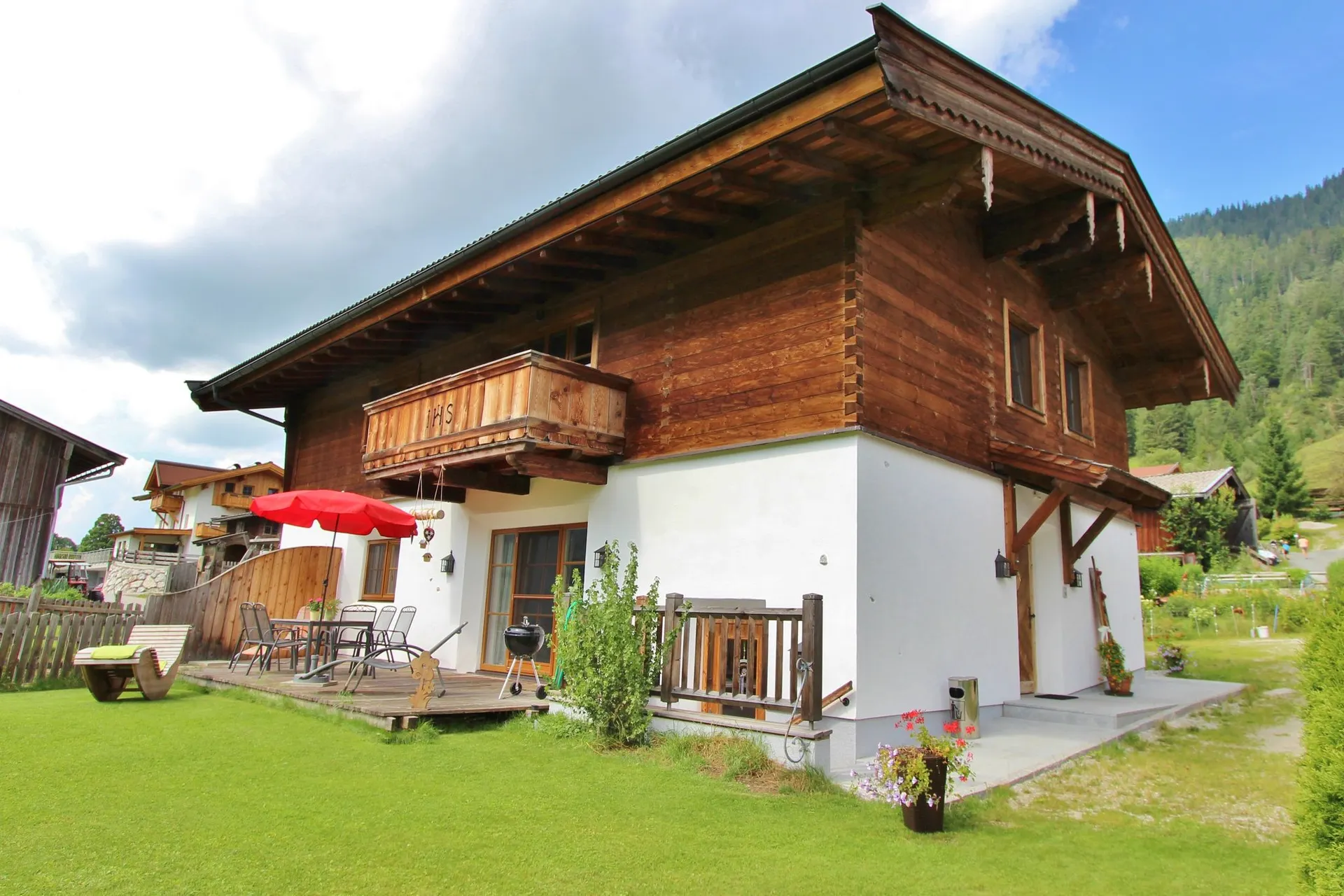 Exterieur vakantiehuis (zomer)