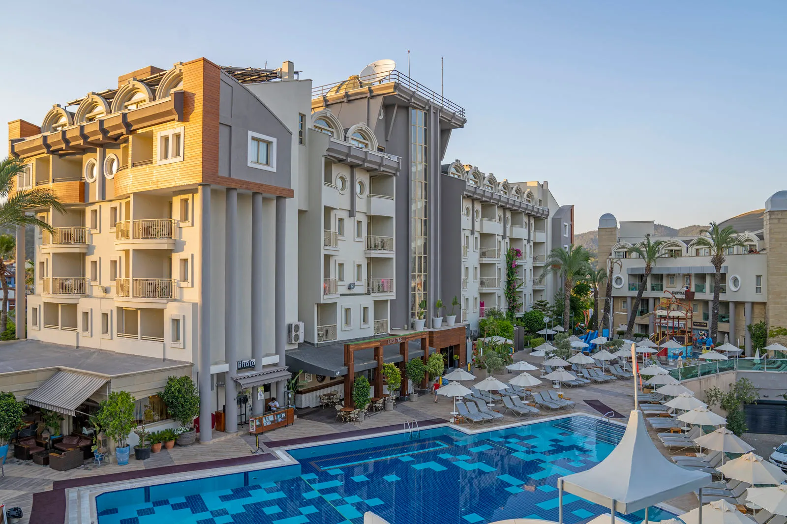 Grand Cettia Hotel