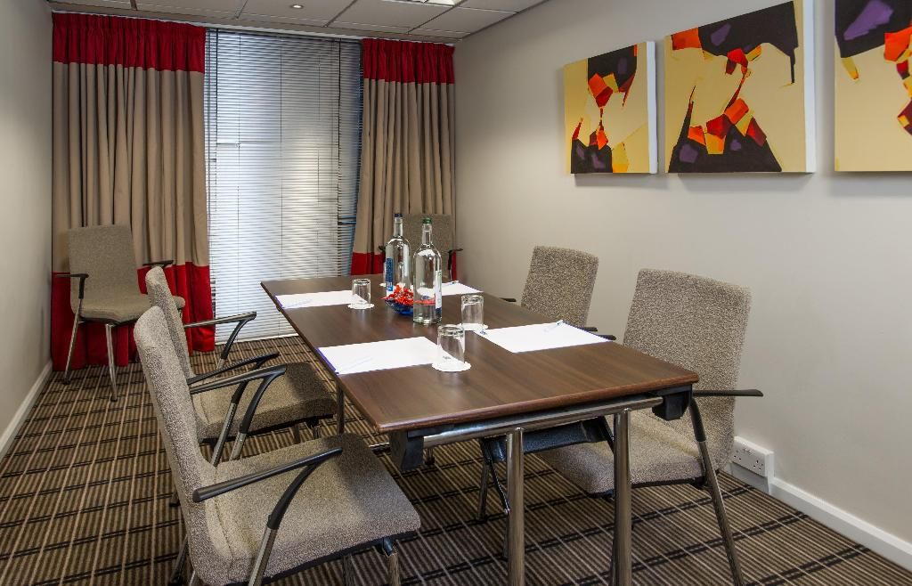 Holiday Inn Express London - Luton Airport, foto 11
