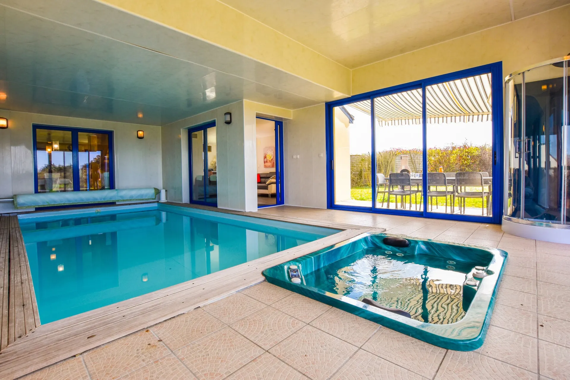 Piscine maison de vacances