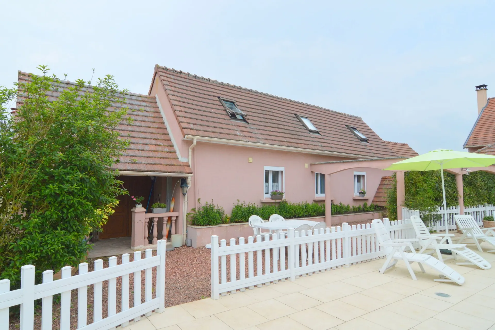 Extérieur maison de vacances (été)