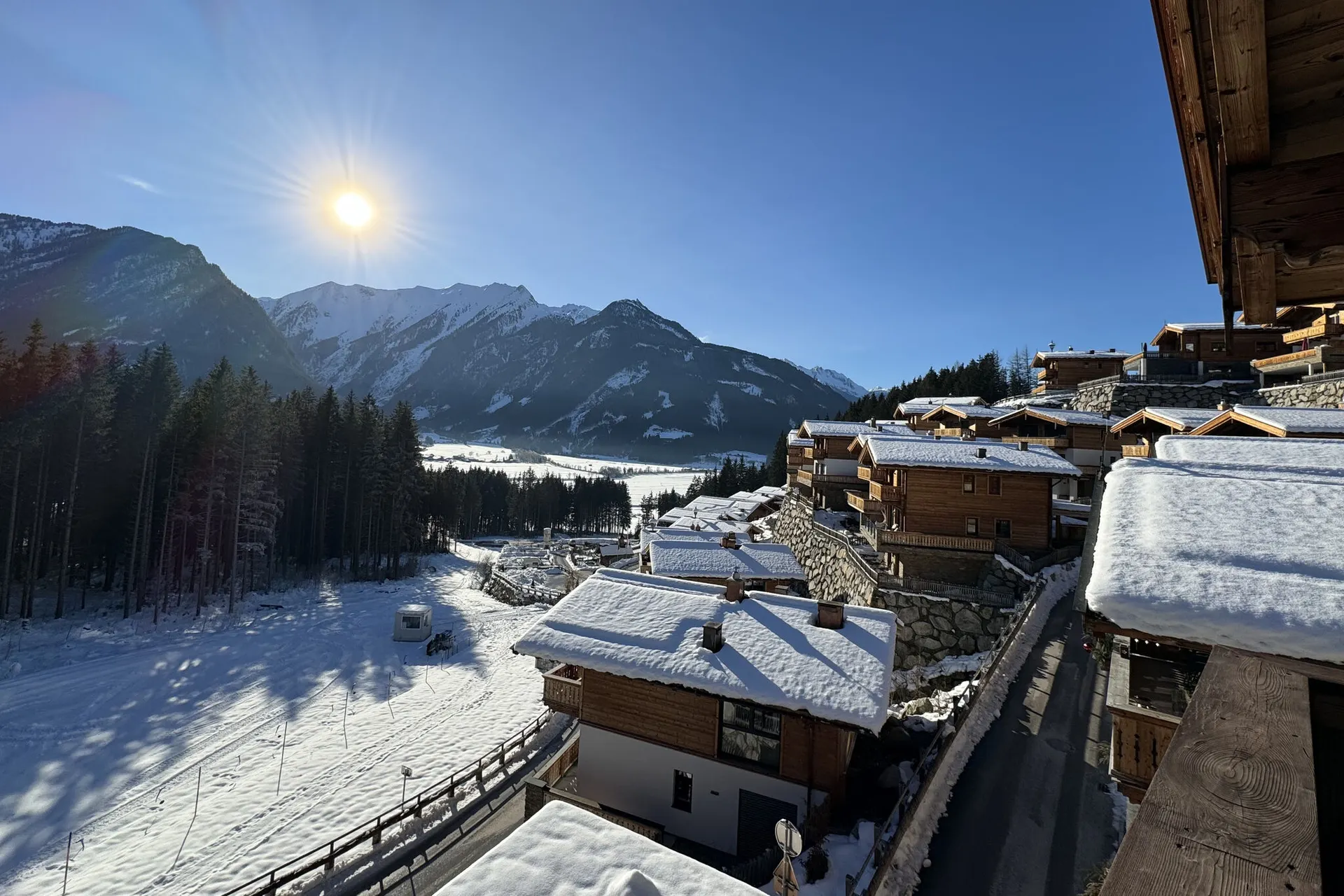 Exterieur vakantiehuis (winter)
