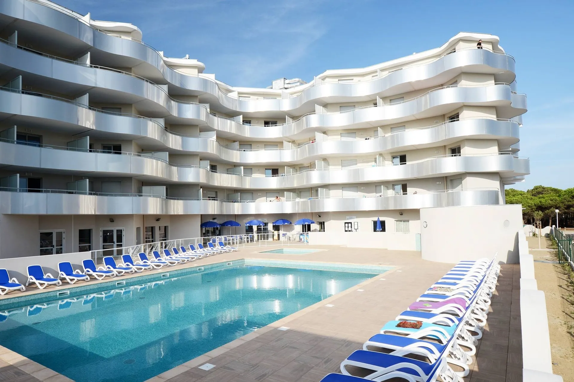 Exterieur vakantiehuis (zomer)
