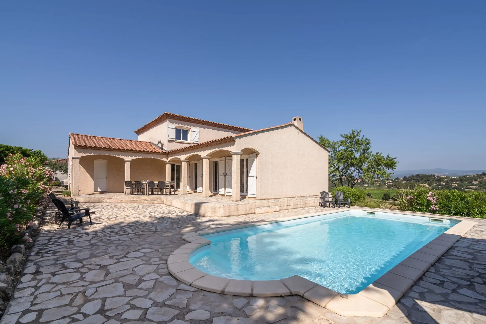 Piscine maison de vacances
