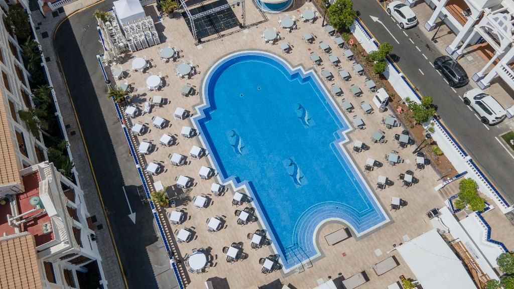 Ona Hollywood Mirage, foto 15