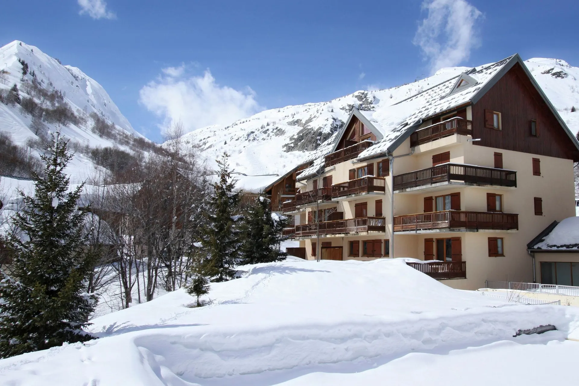 Extérieur maison de vacances (hiver)