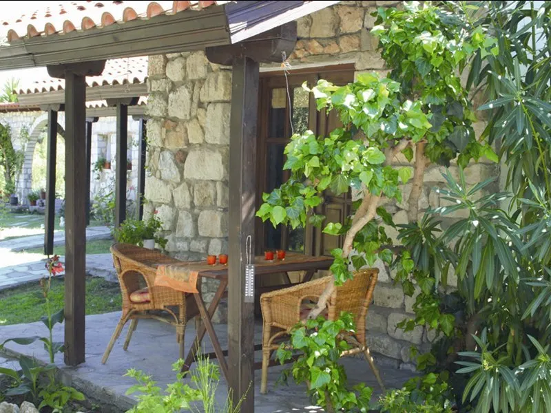 Apartments Peristerides