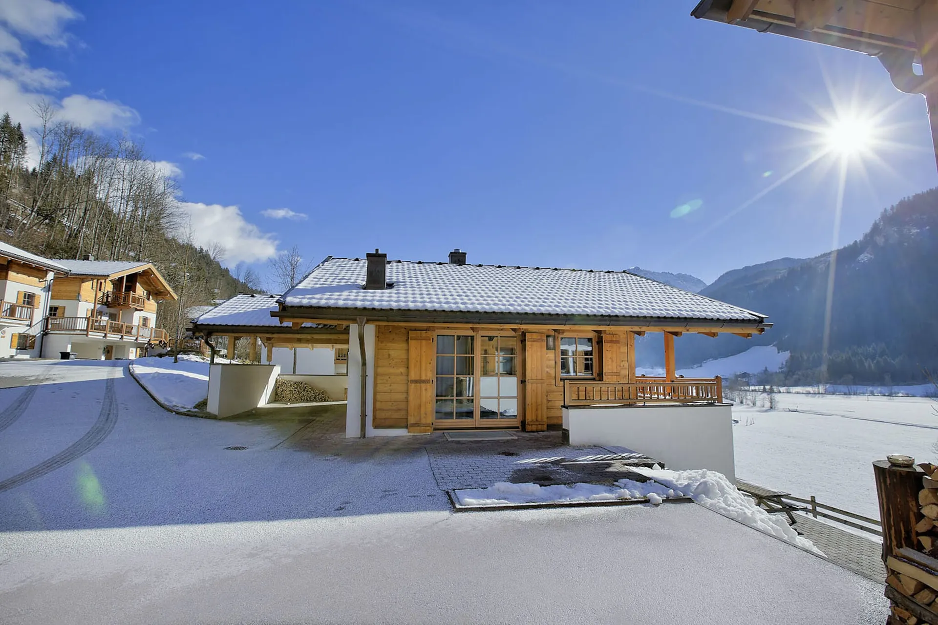 Exterieur vakantiehuis (winter)