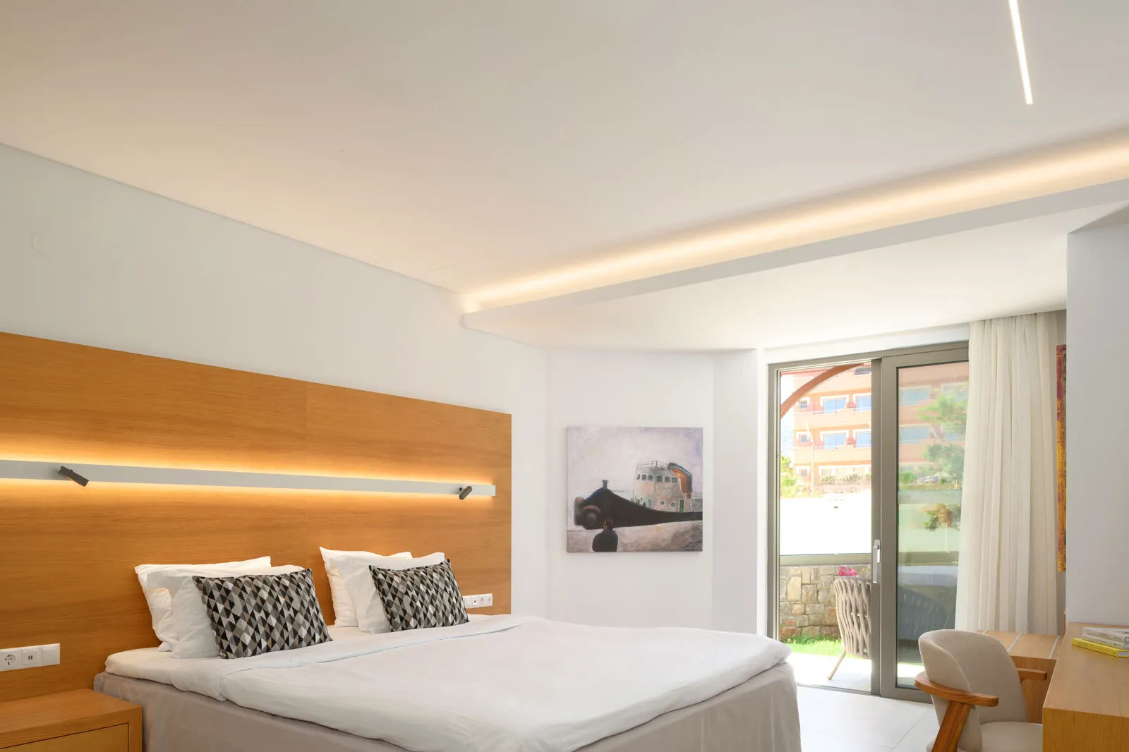 High Beach White The Villa Collection