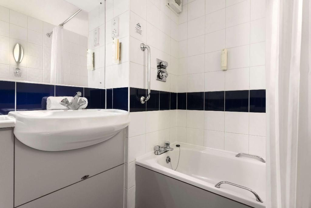 Days Inn by Wyndham Michaelwood M5, foto 9