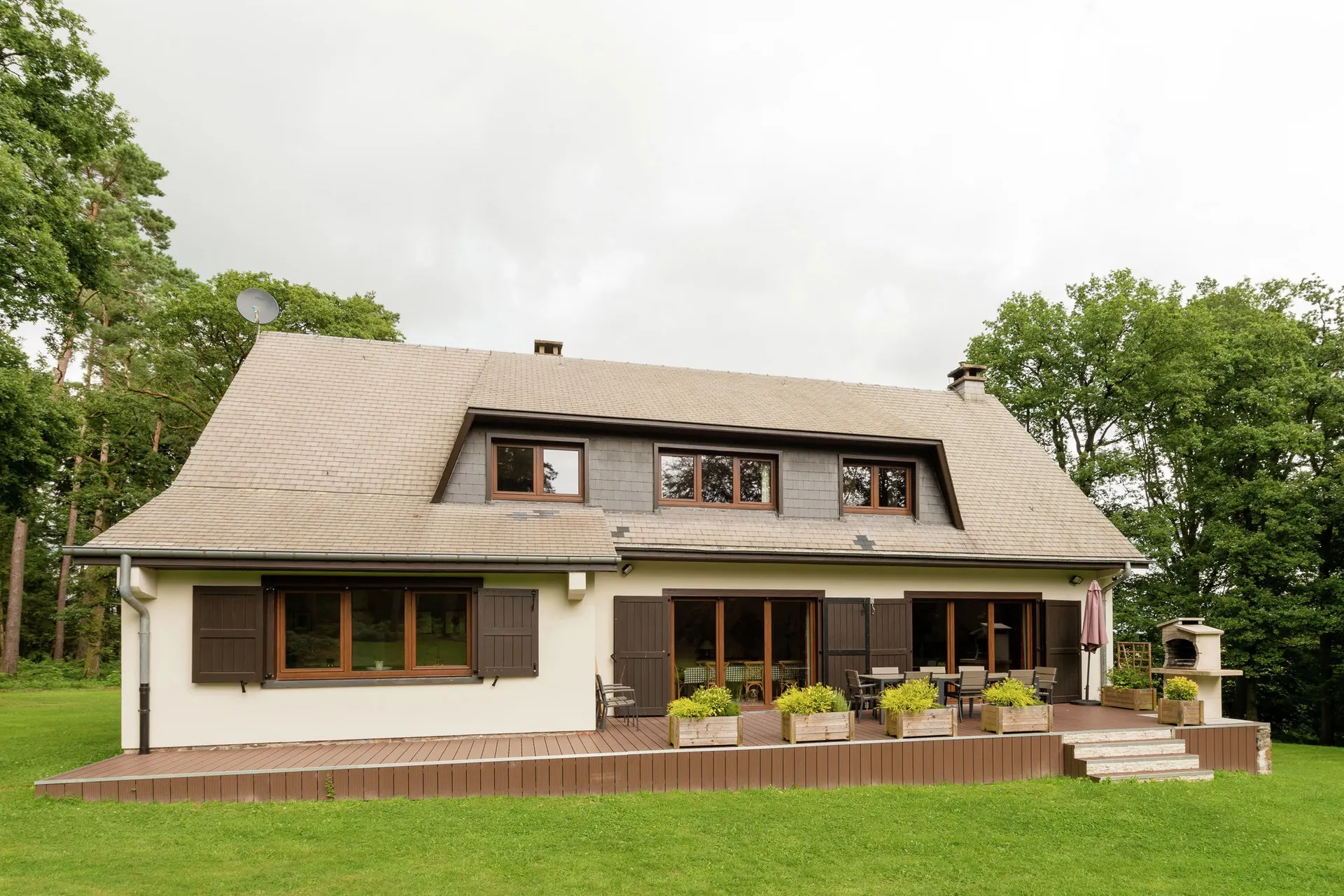 Exterieur vakantiehuis (zomer)