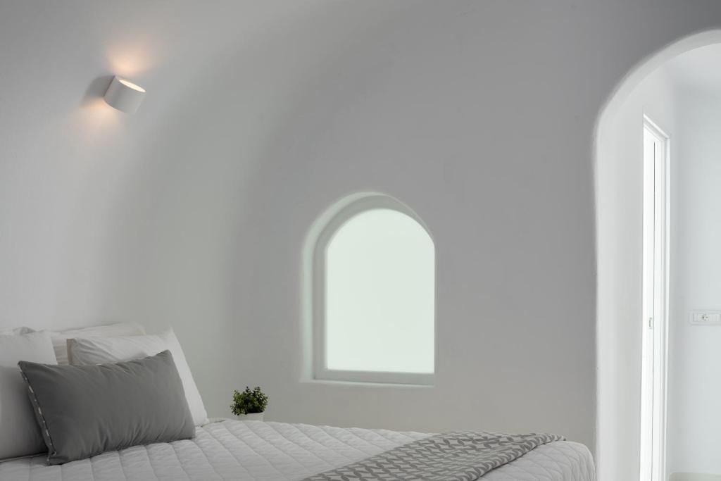White Concept Caves, foto 2