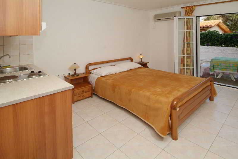 Dimitris Studios, foto 6