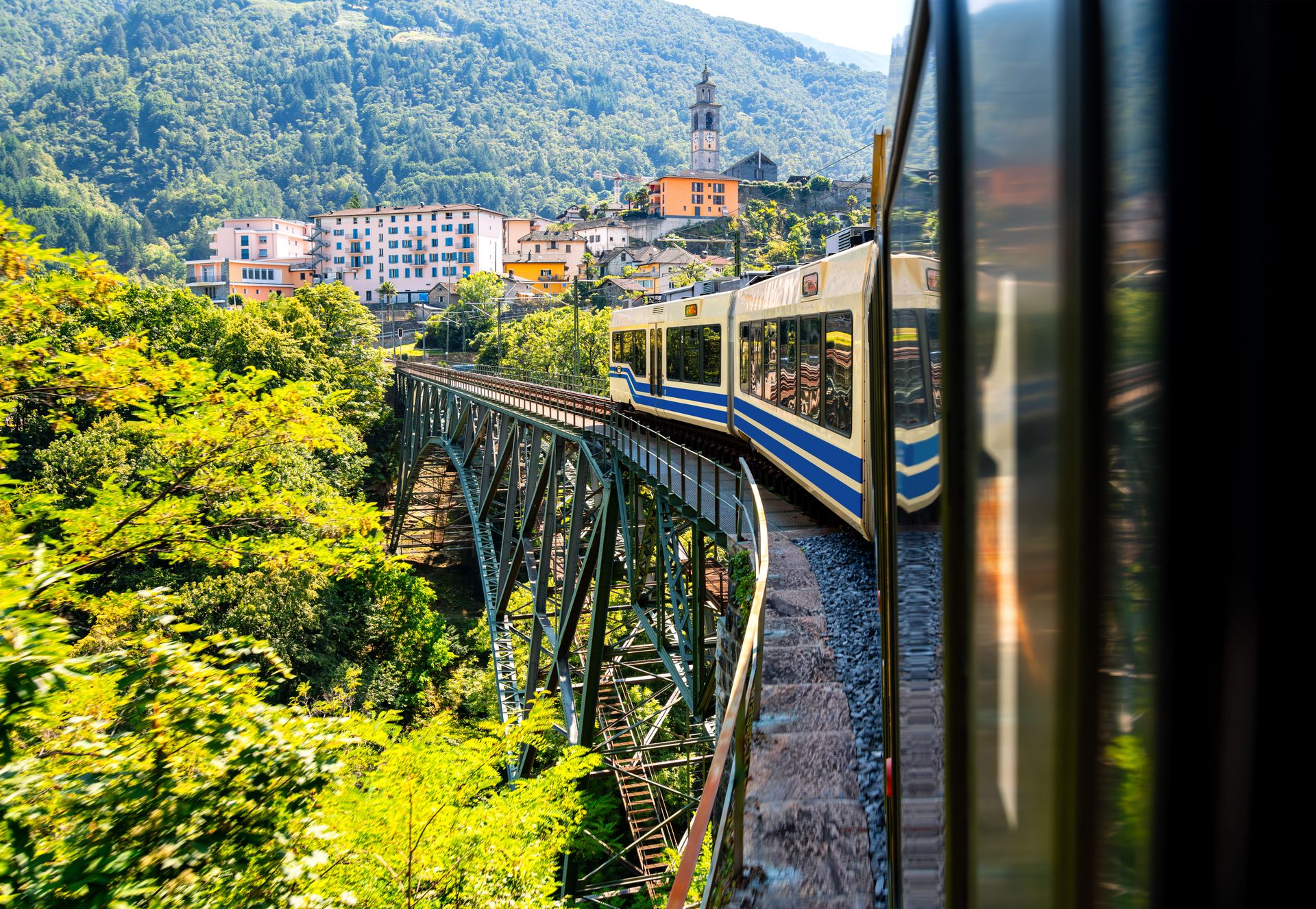 Noord-Italië en Zwitserland, Domodossola, foto 10