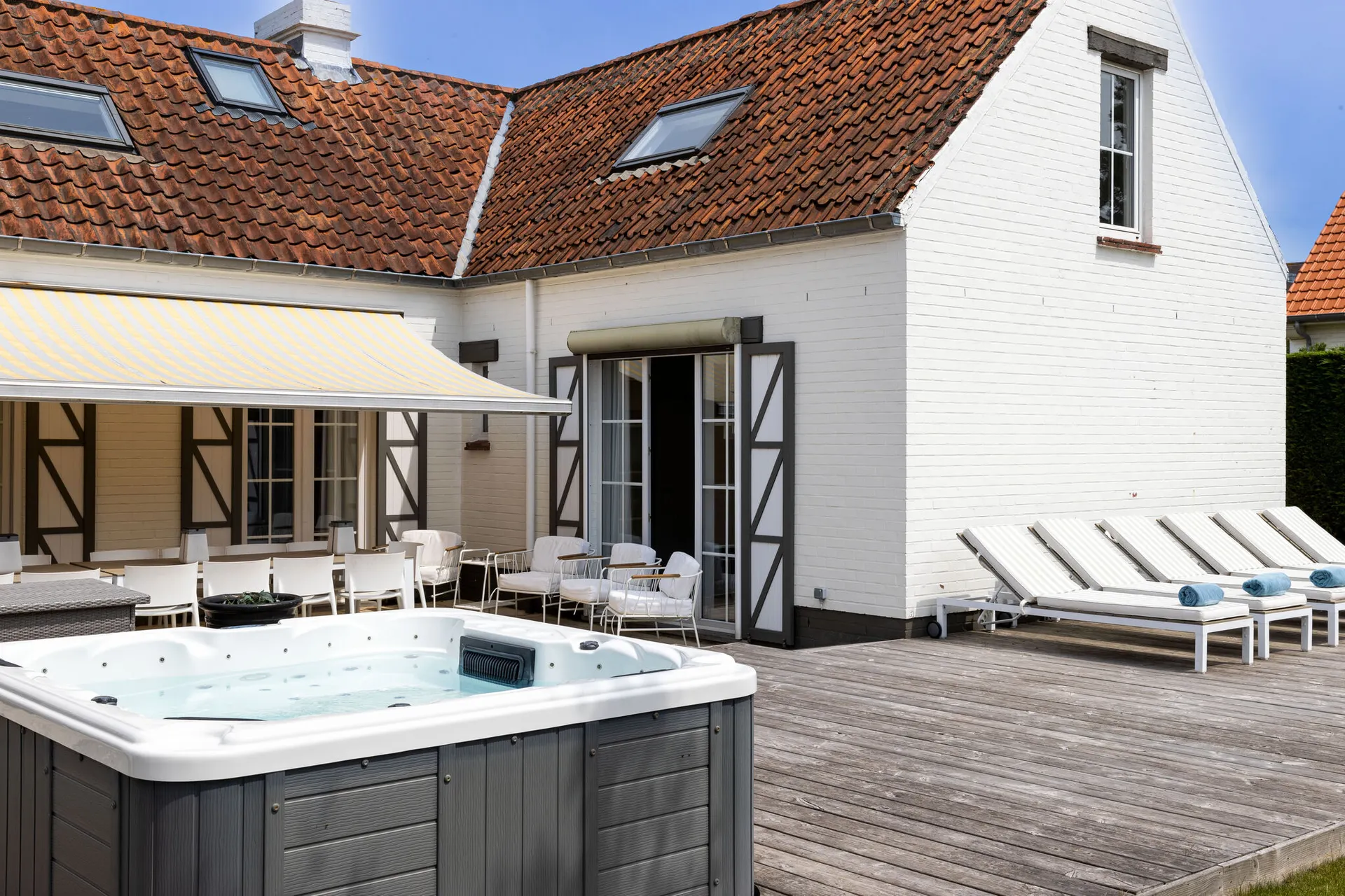 Extérieur maison de vacances (été)