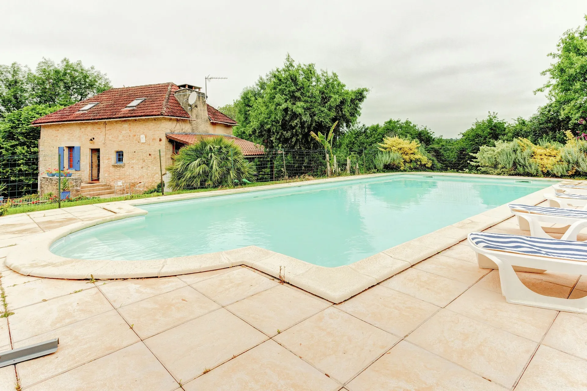 Piscine maison de vacances