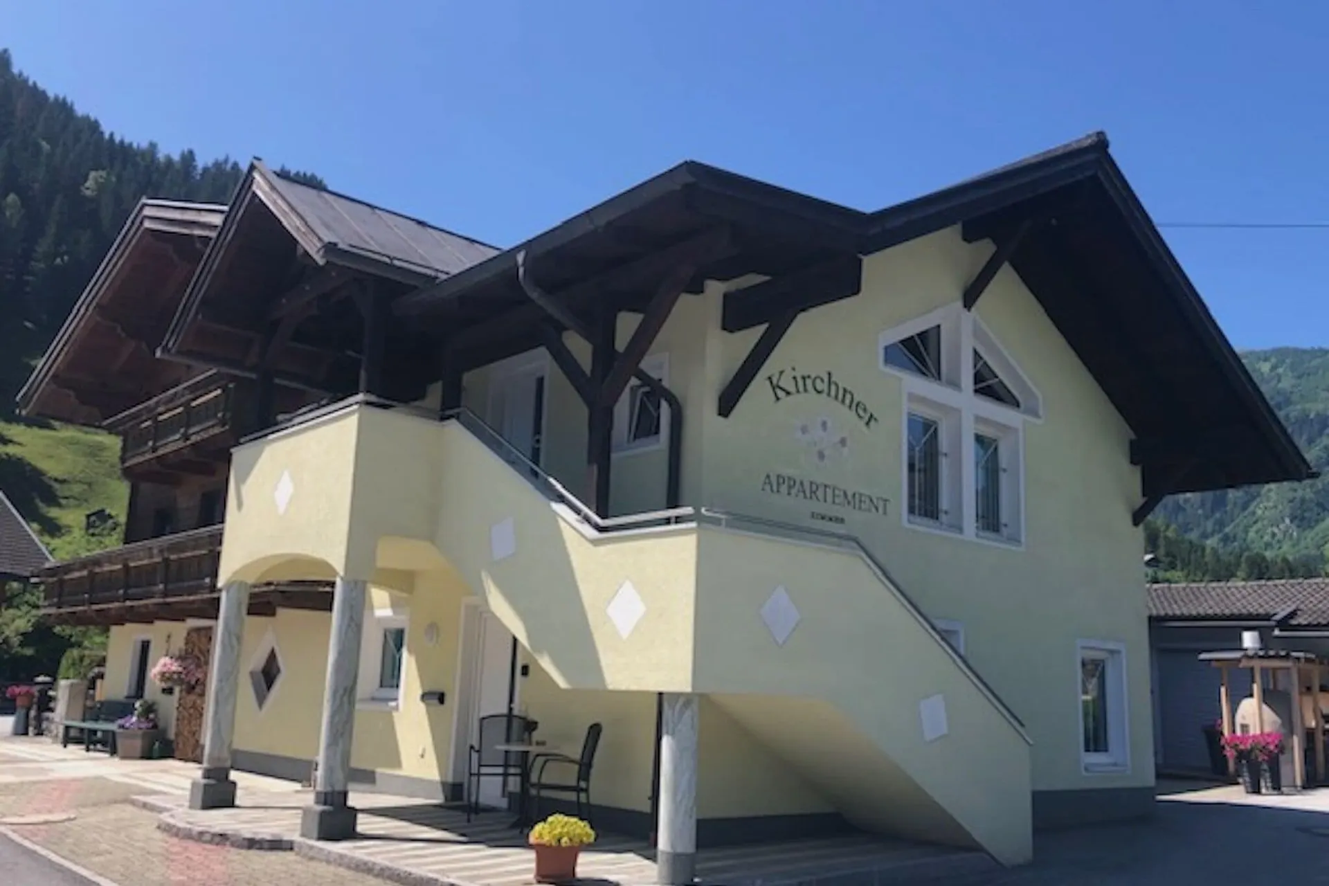 Exterieur vakantiehuis (zomer)