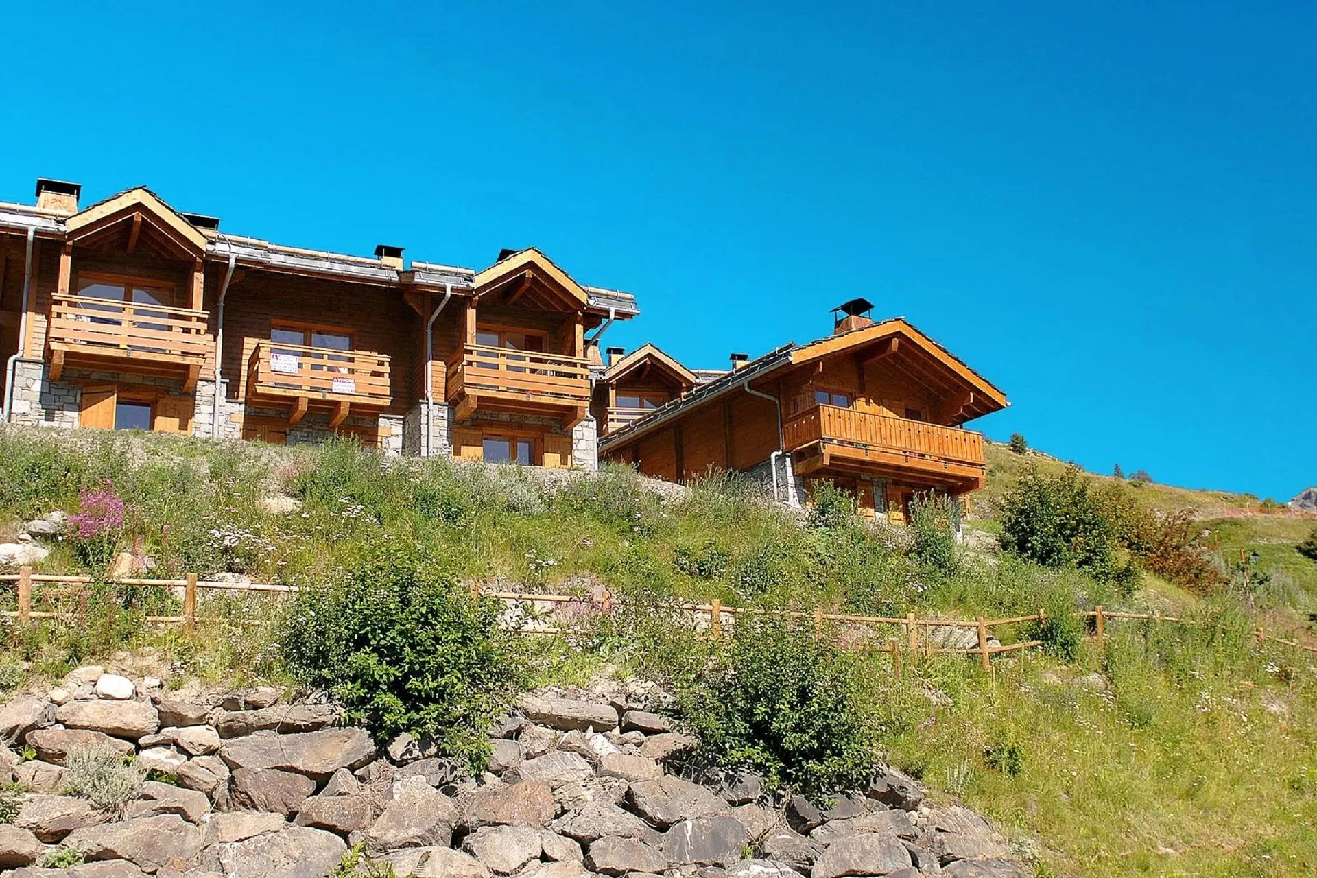 Exterieur vakantiehuis (zomer)