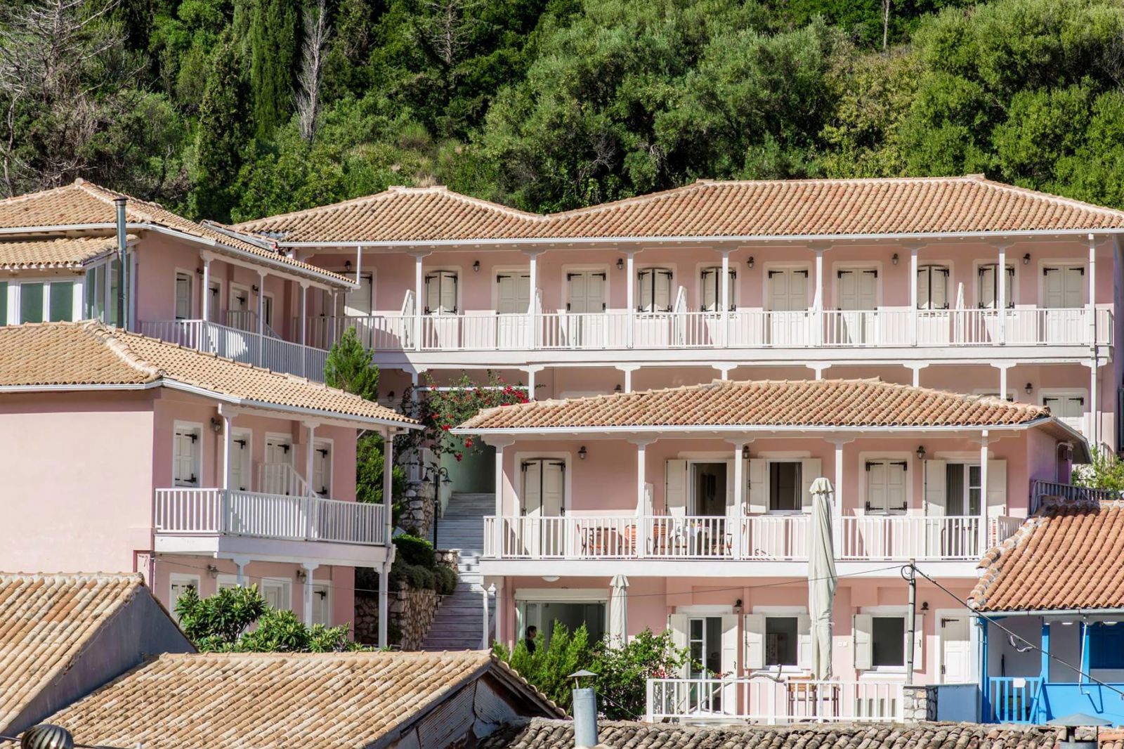 Ionis Hotel, foto 2
