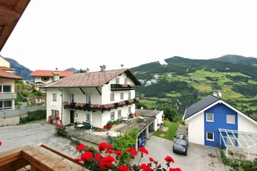 Vue de la maison de vacances (été)