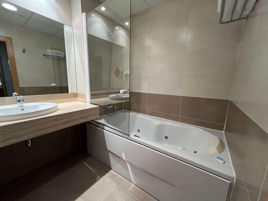 Blu Hotel Pamplona, foto 4