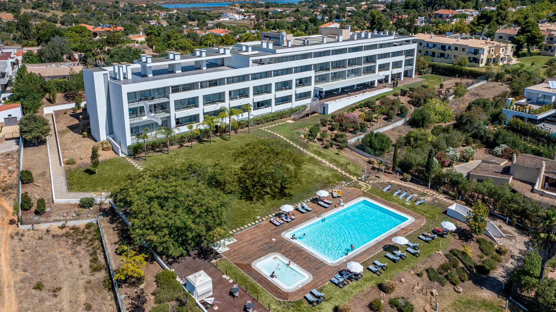 Pelican Alvor
