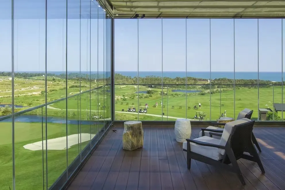 evolutée-royal-Óbidos-spa-_-golf-resort-uitzicht-op-golfbaan-2.jpg