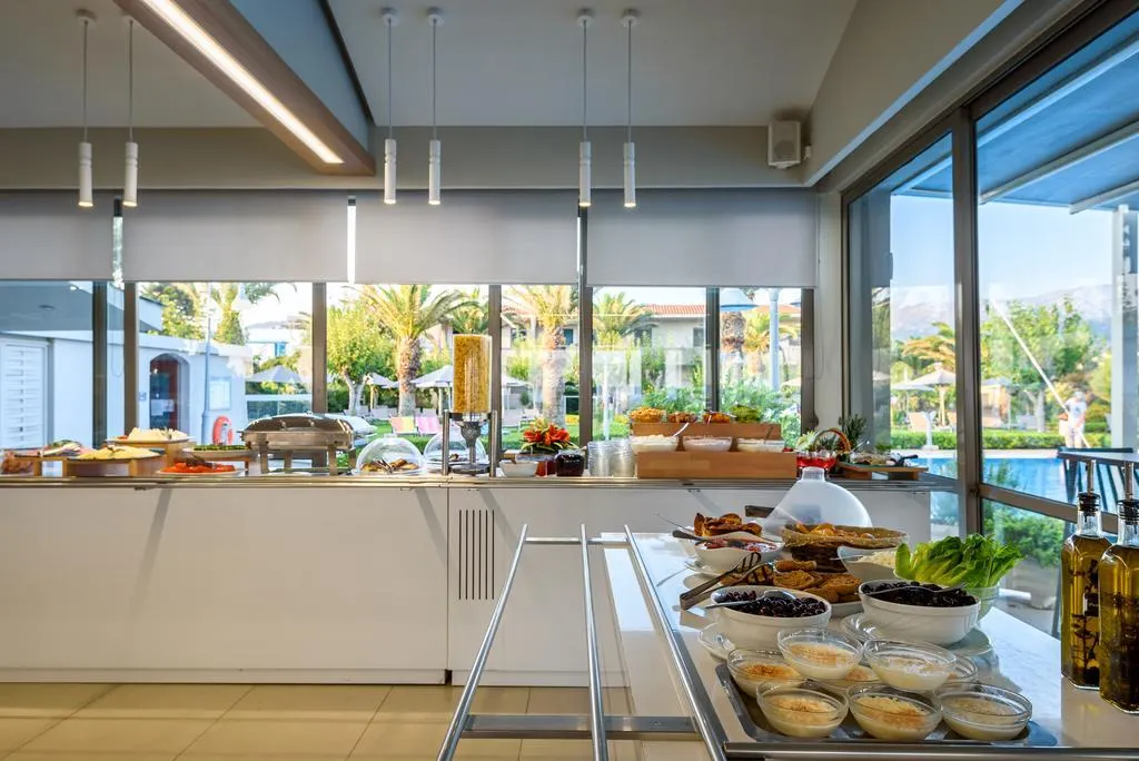 Marino's Beach Hotel Apartments