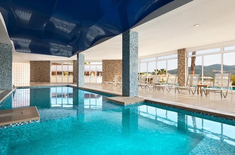 Ramada Hotel & Suites by Wyndham Kusadasi, foto 11