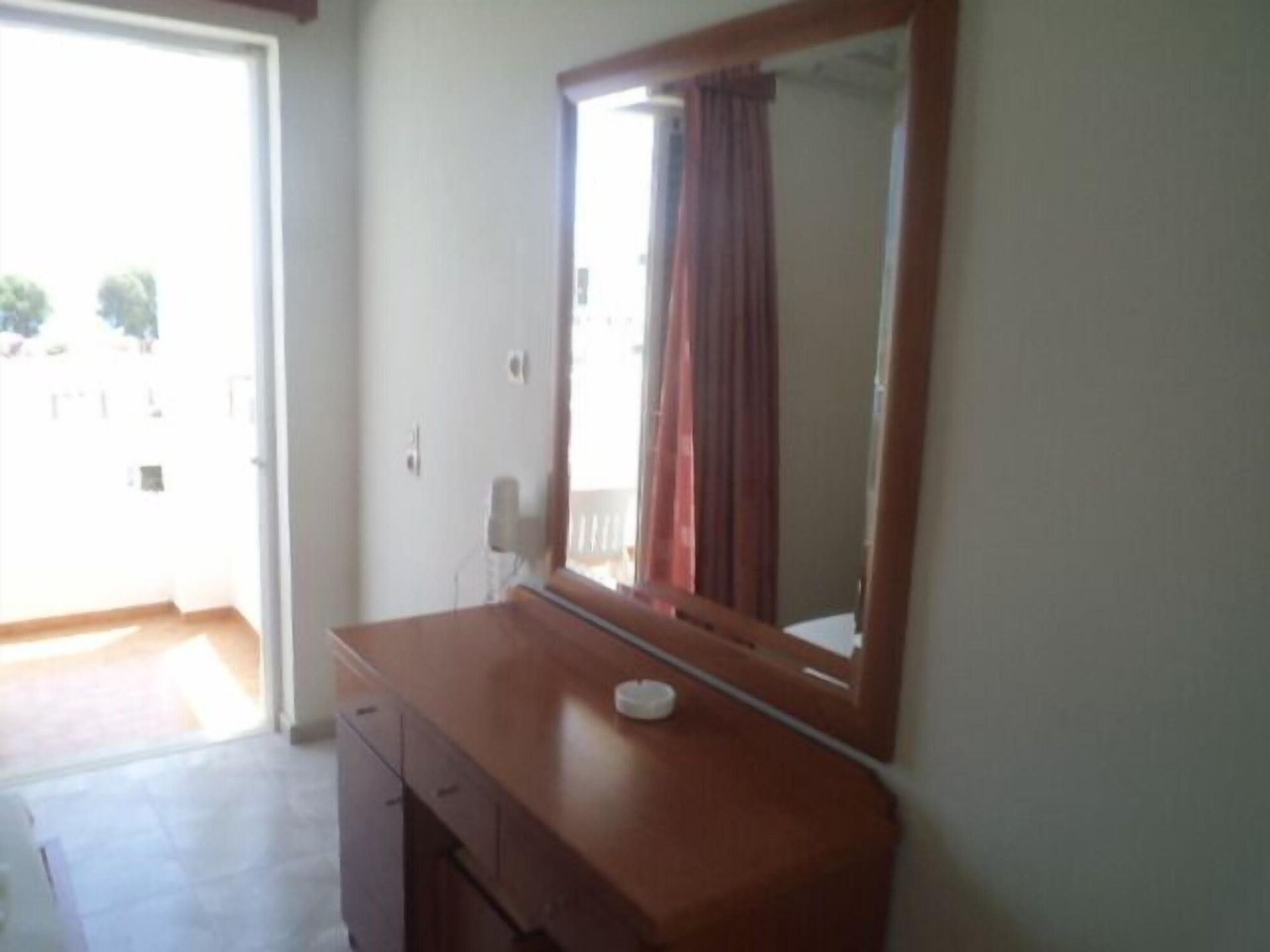 Kamari Bay, foto 10