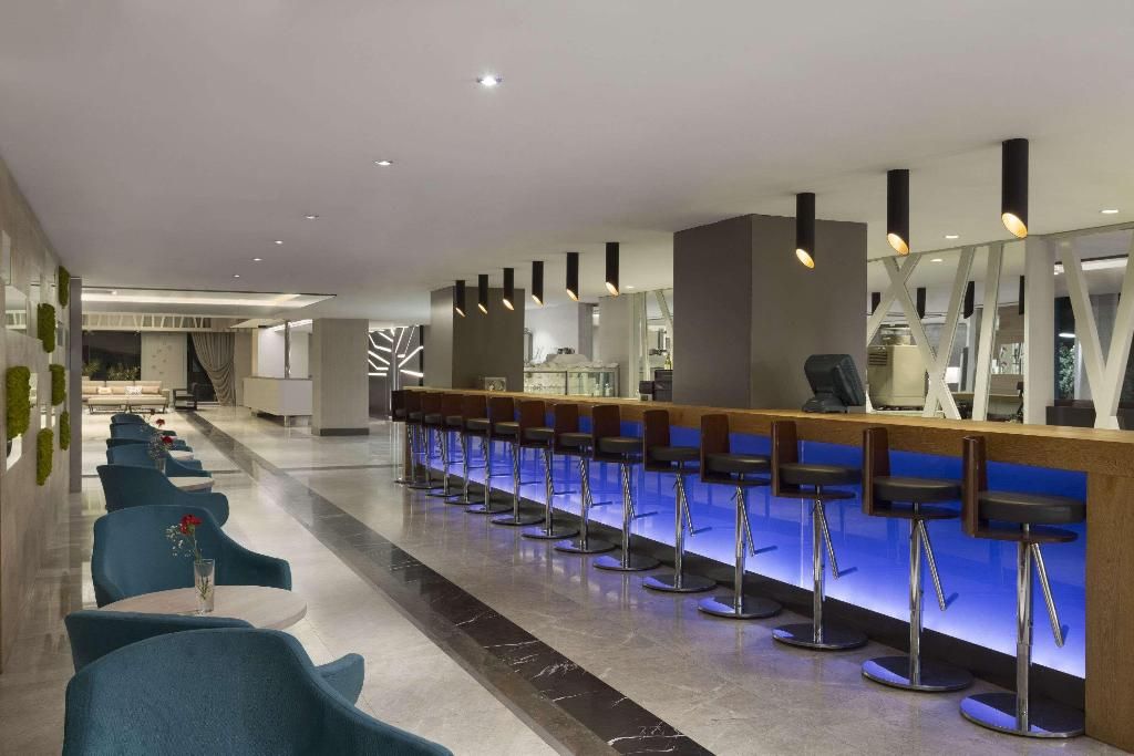 Ramada Hotel & Suites by Wyndham Izmir Kemalpasa, foto 4
