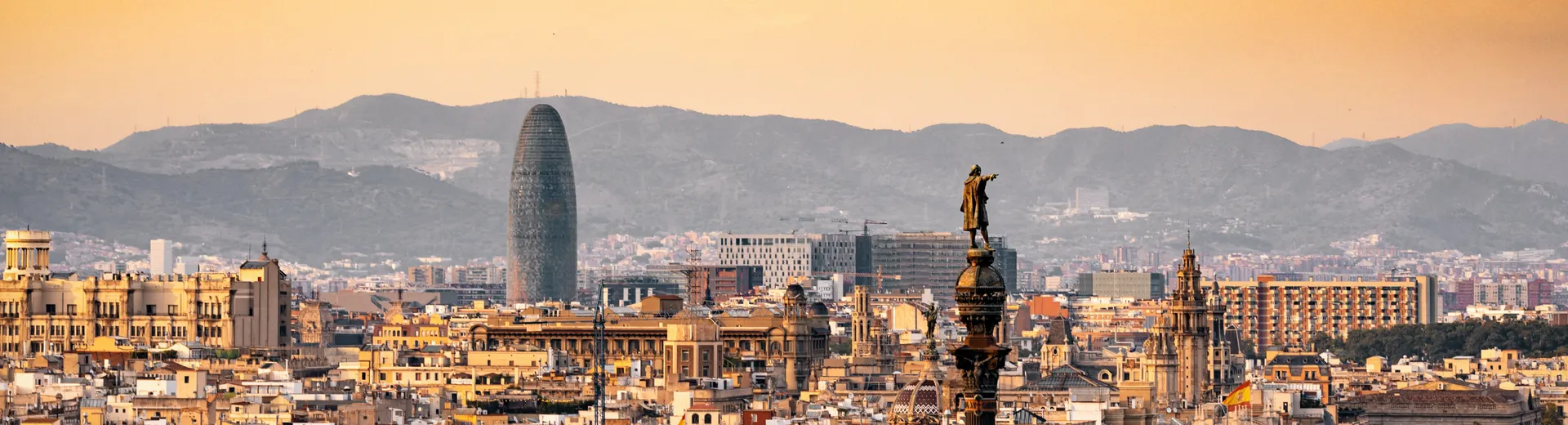 Maison de vacances en Espagne avec vue sur la ligne d'horizon de Barcelone