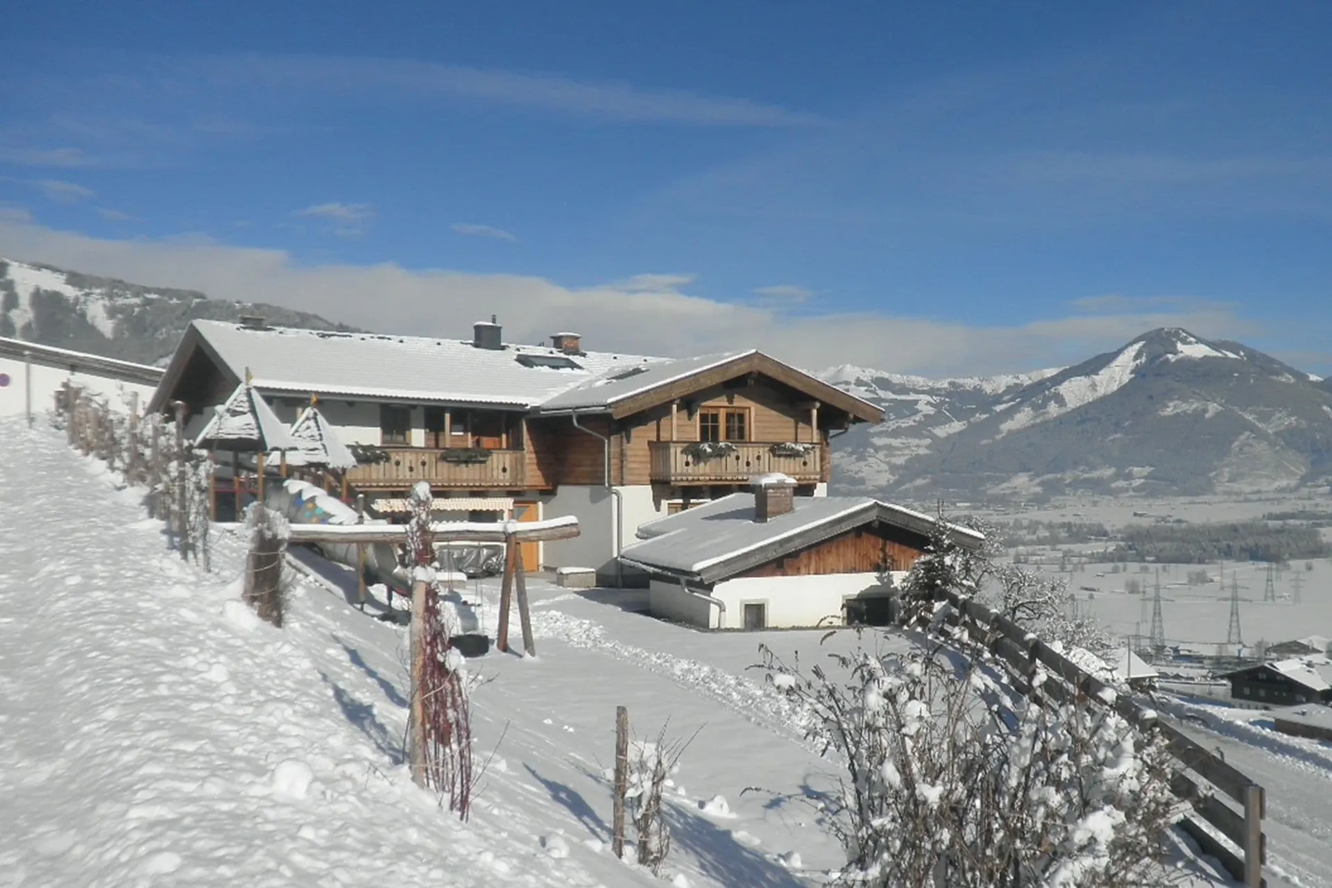Extérieur maison de vacances (hiver)