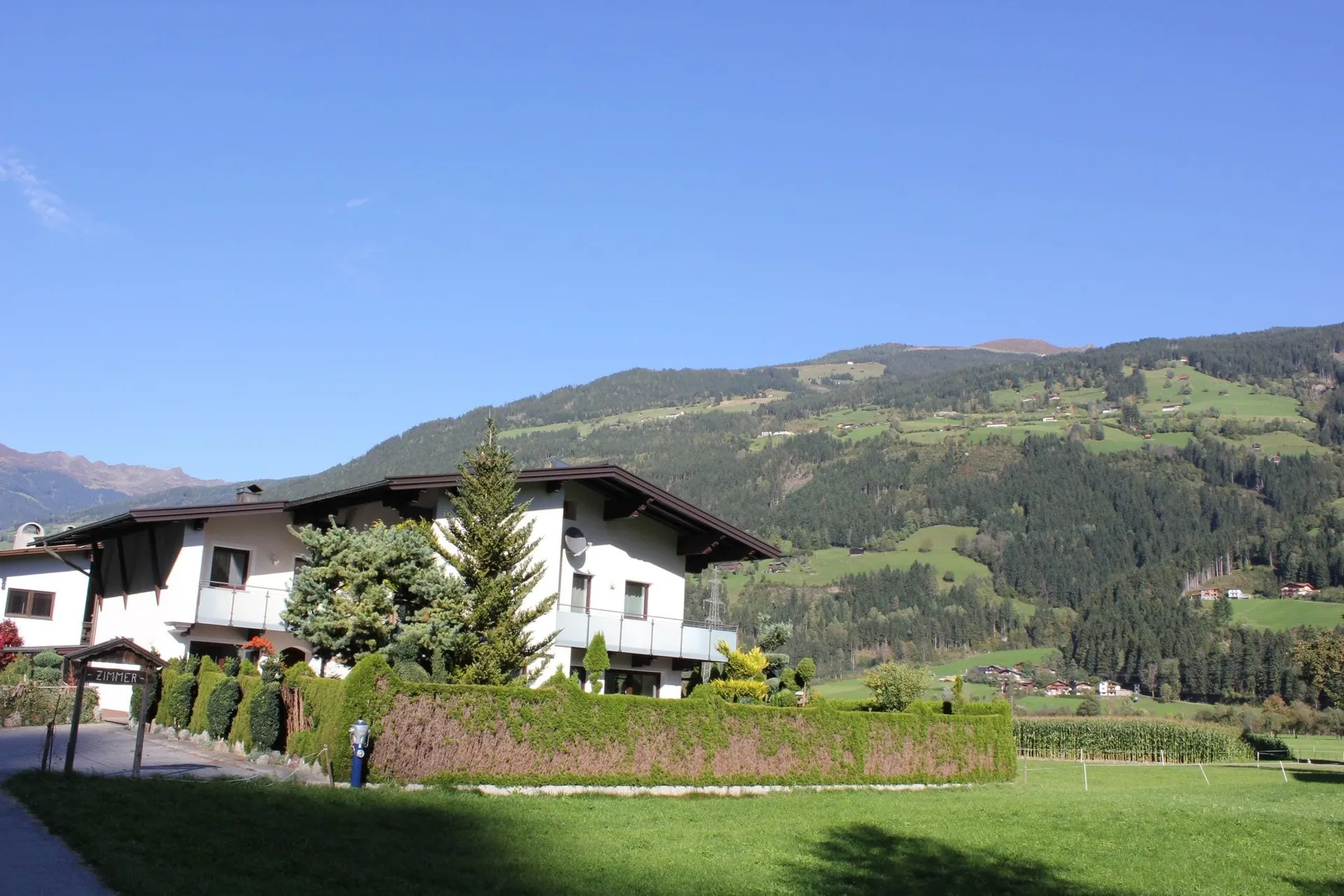 Exterieur vakantiehuis (zomer)