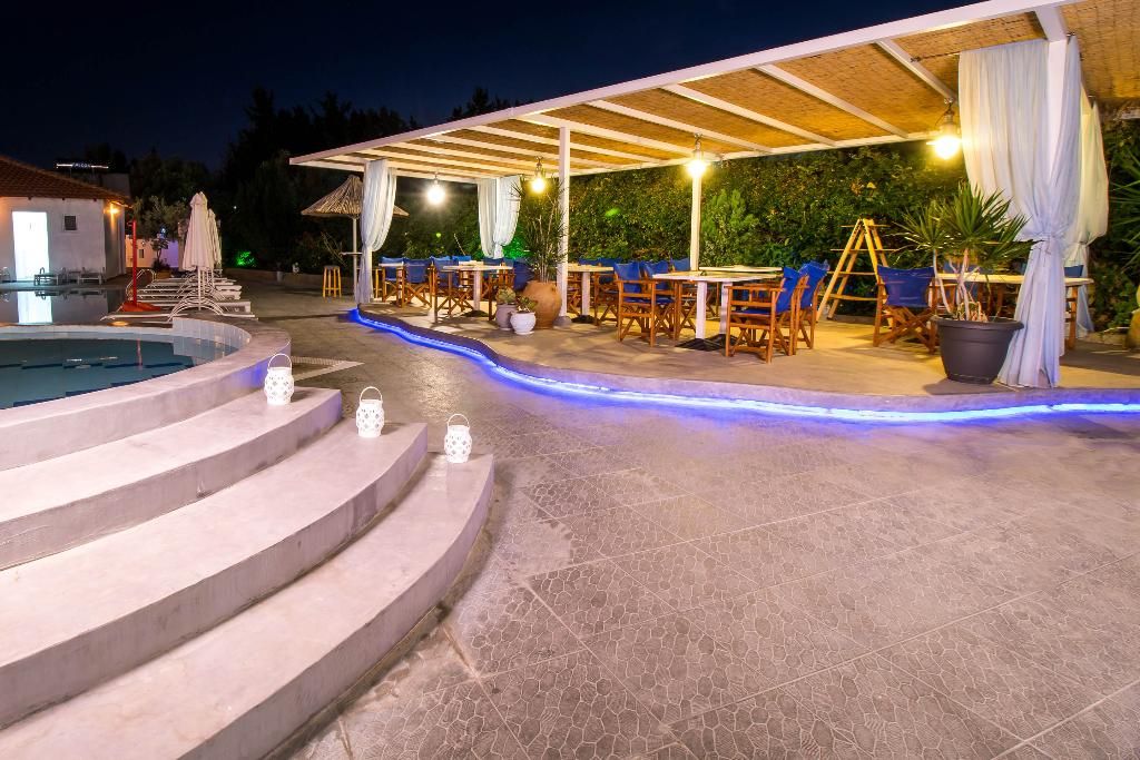 Tinas Plus Hotel, foto 8