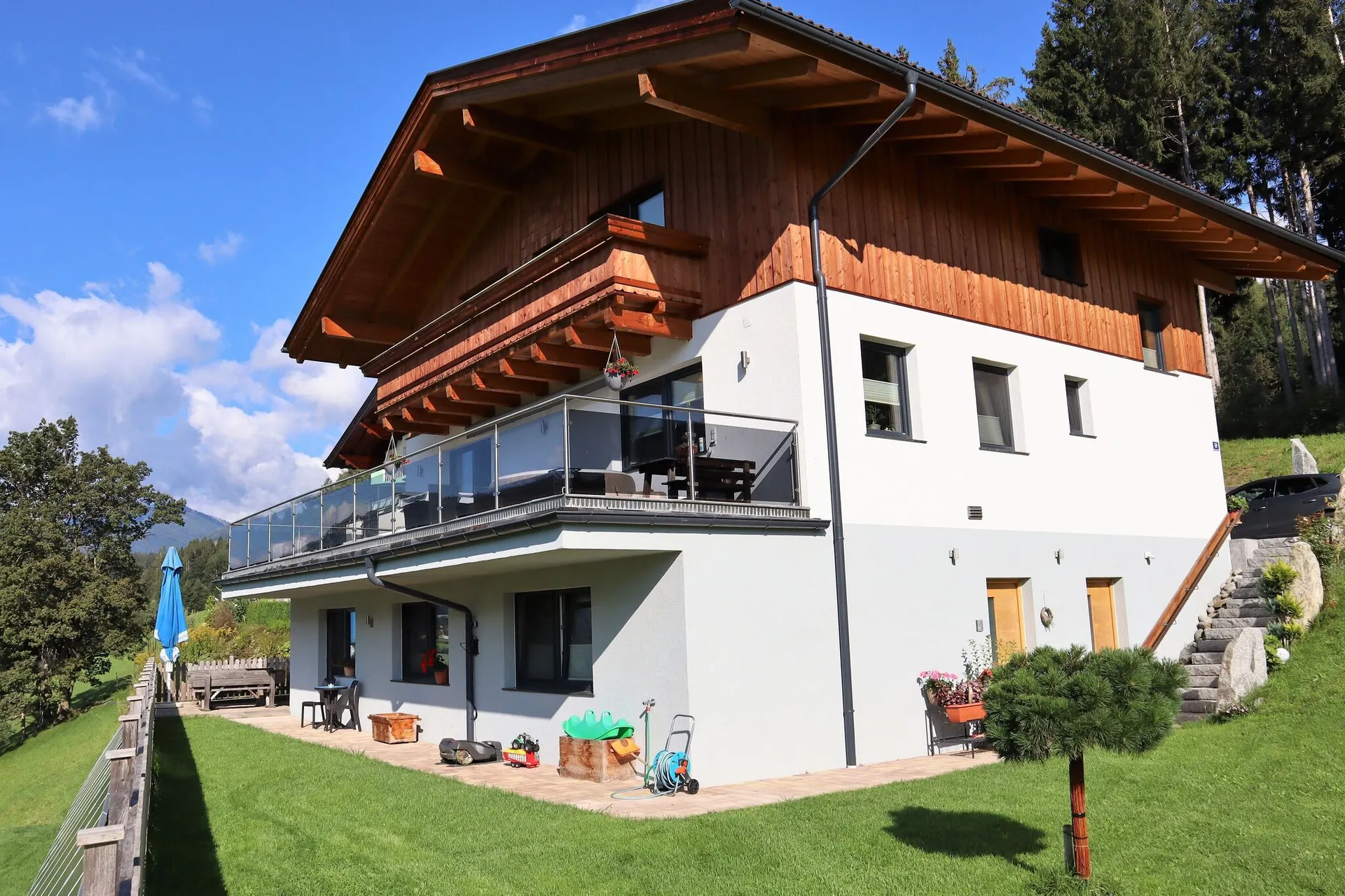 Exterieur vakantiehuis (zomer)