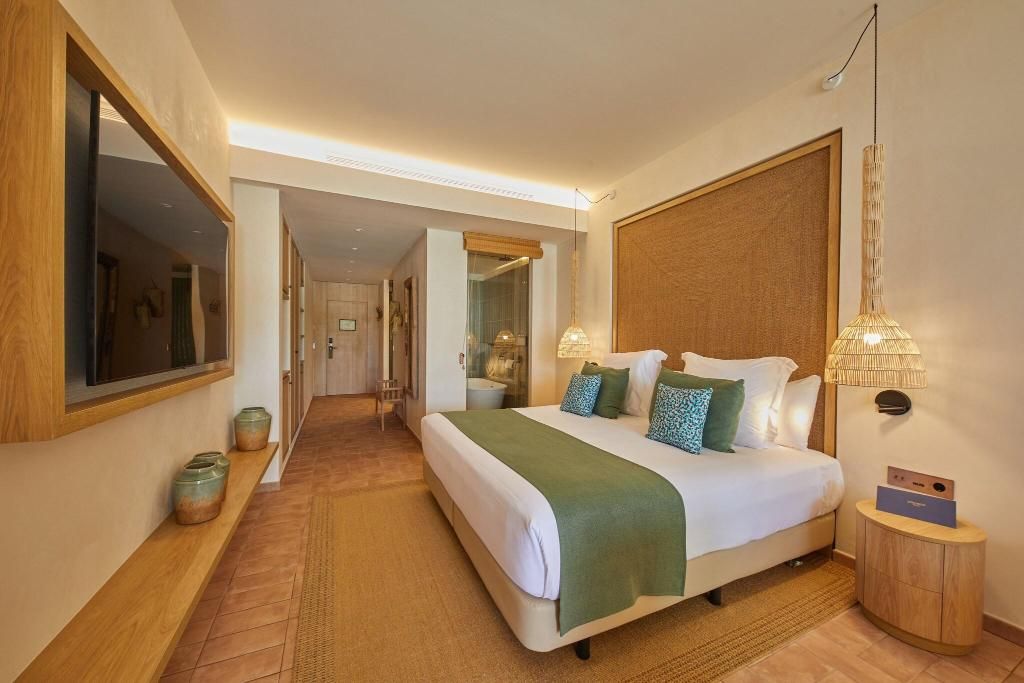 Cala San Miguel Ibiza Resort, Curio Collection by Hilton, foto 14