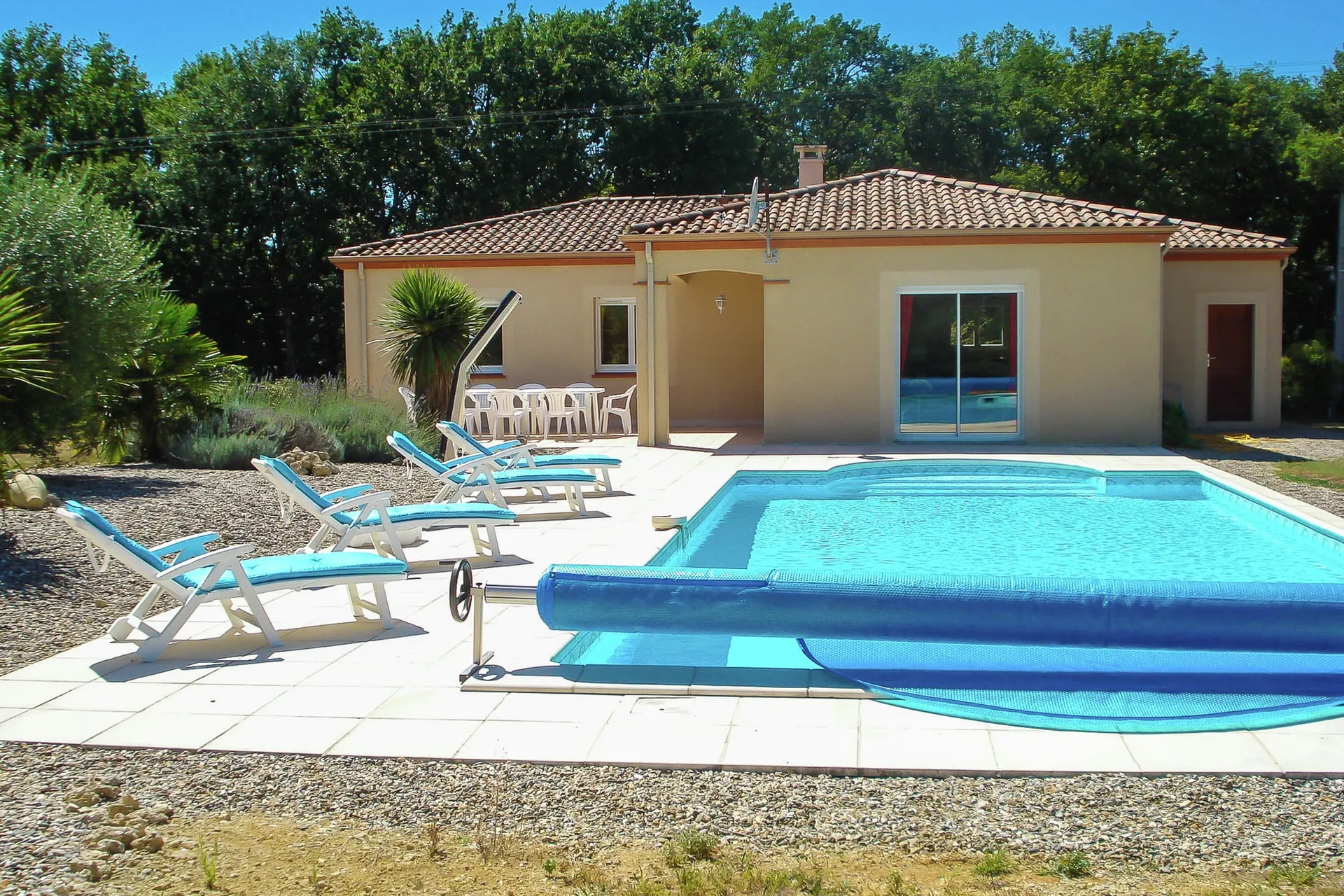 Extérieur maison de vacances (été)