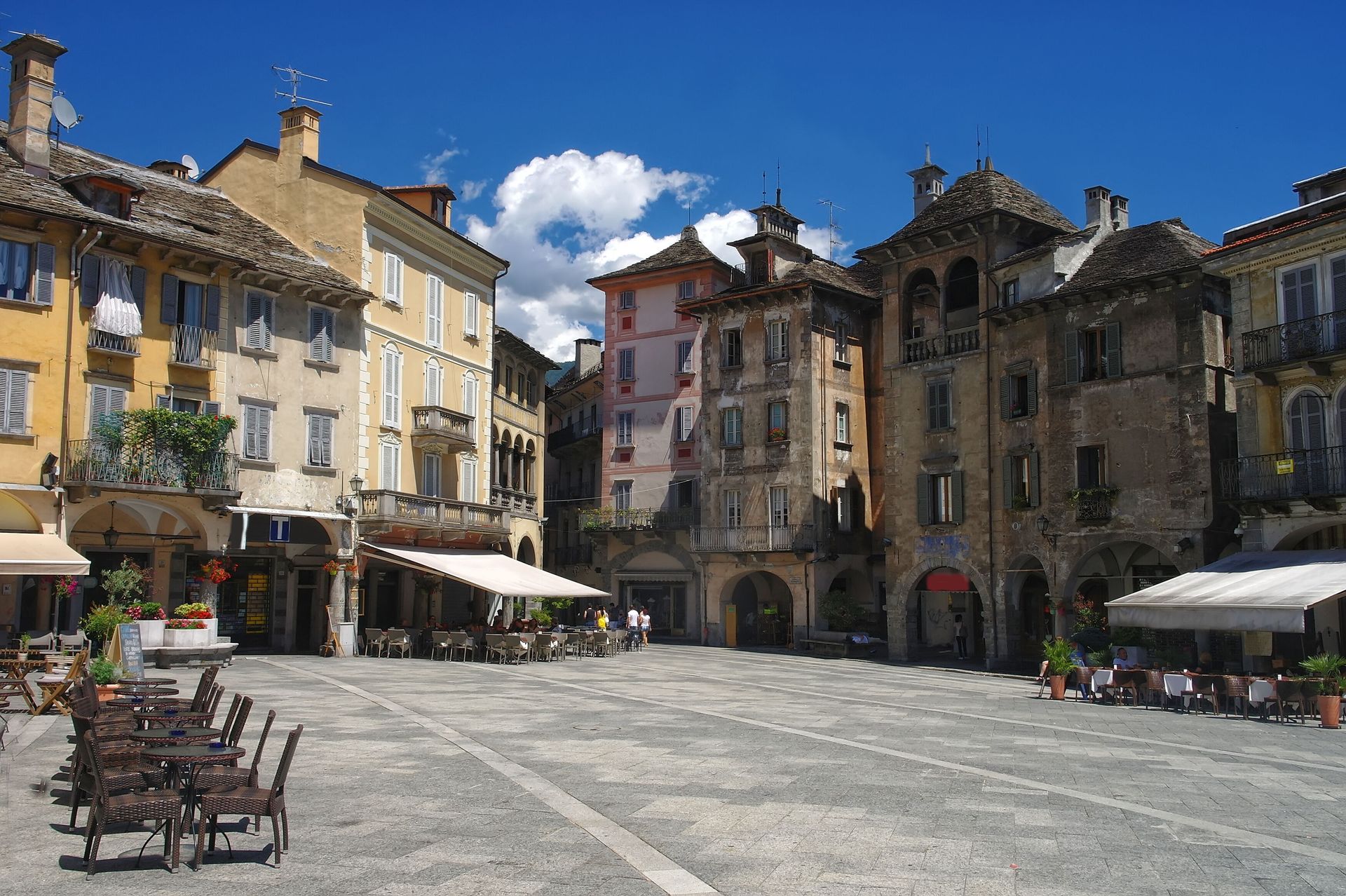 Noord-Italië en Zwitserland, Domodossola, foto 7