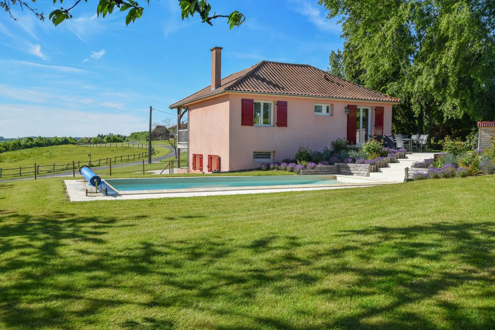 Extérieur maison de vacances (été)