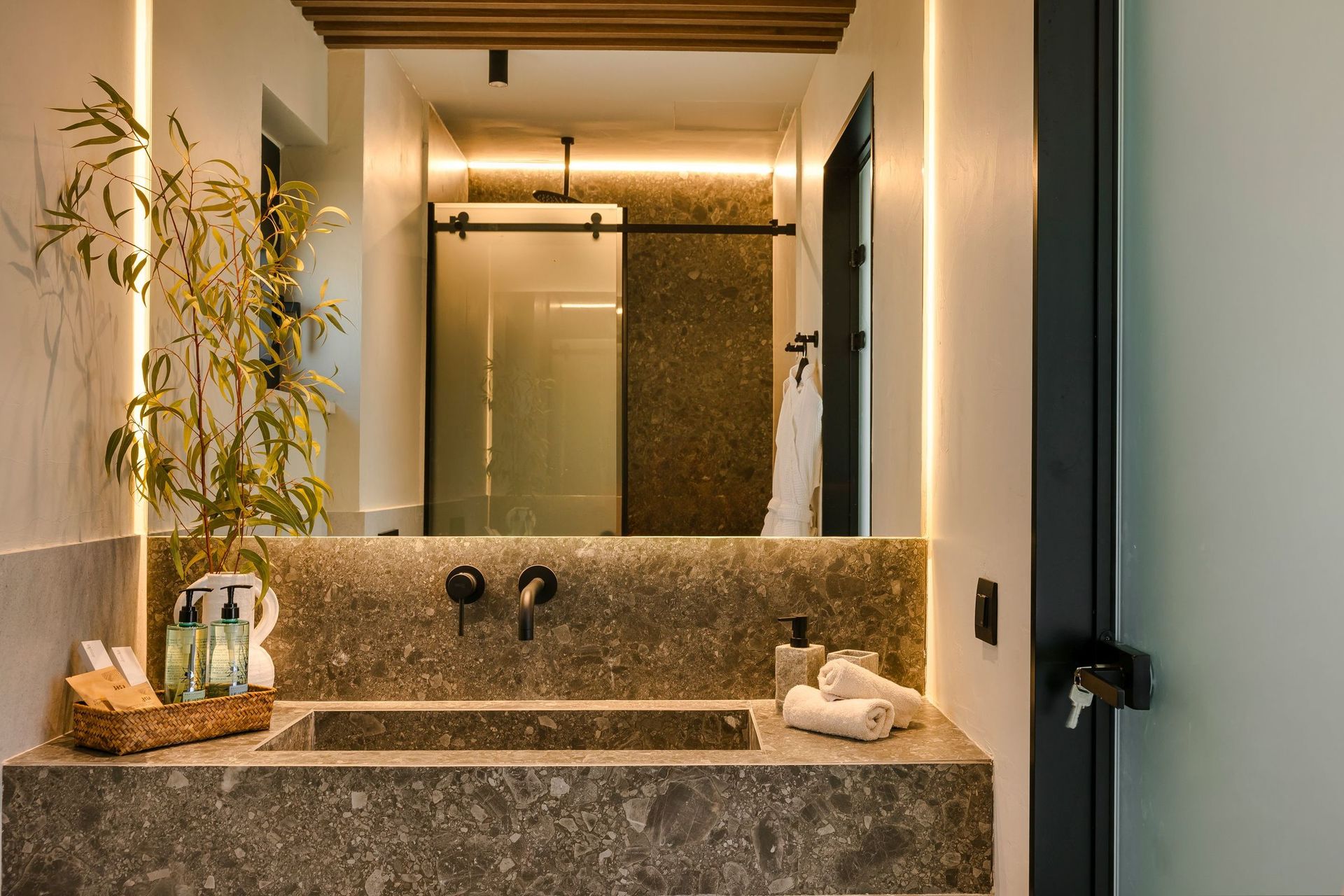 Mast Luxury Residences, foto 11