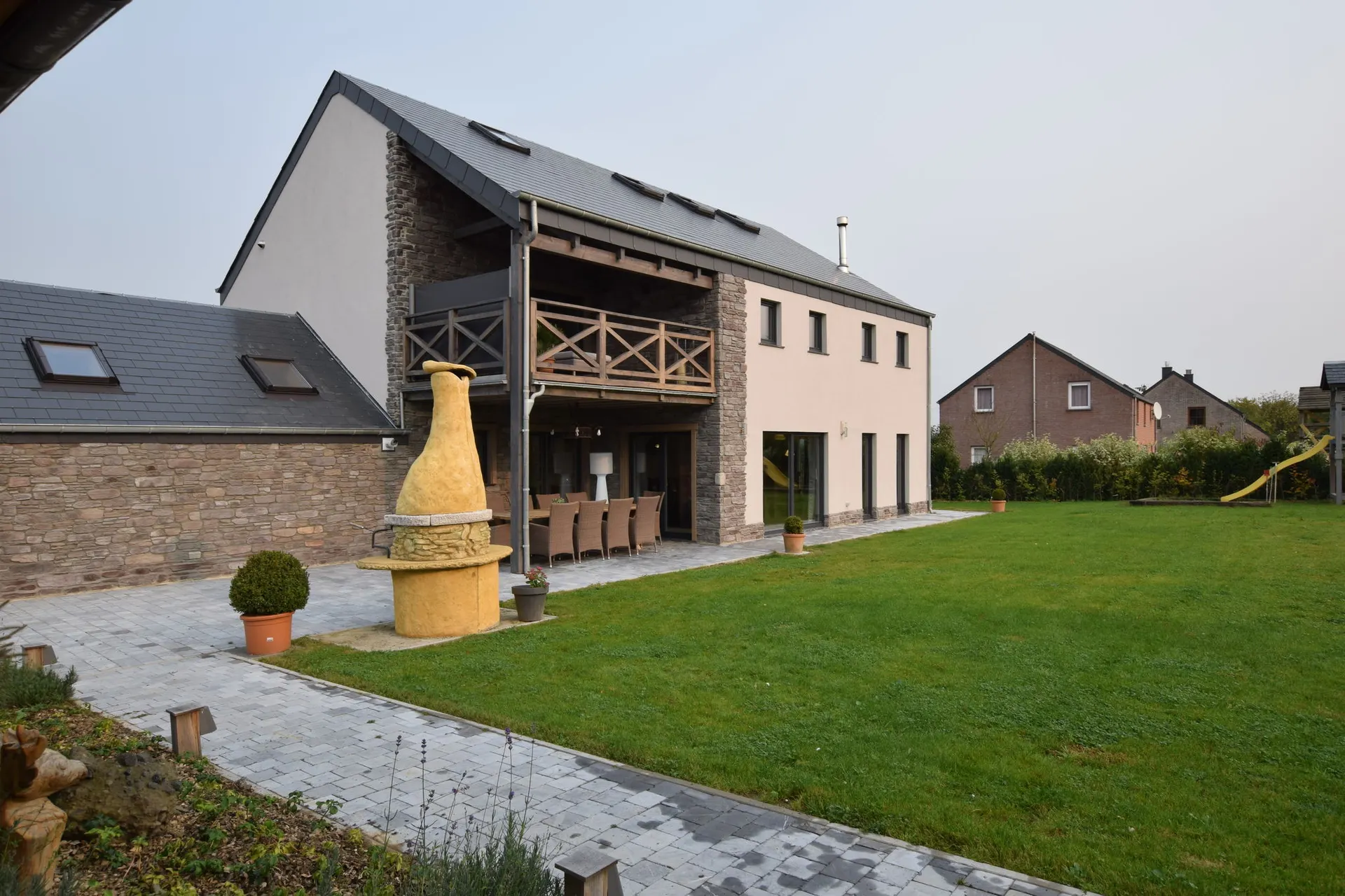 Extérieur maison de vacances (été)
