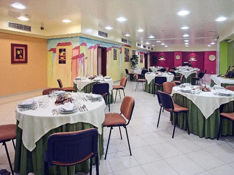 Cristal Caldas, foto 2