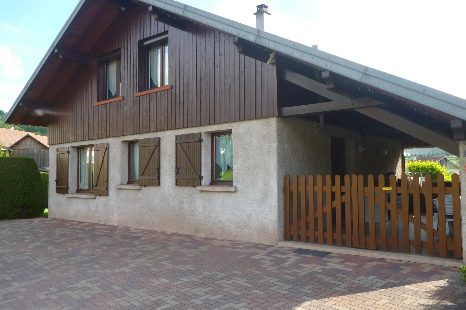 Extérieur maison de vacances (été)
